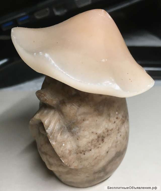Советский винтаж: статуэтка «Гриб-старичок» (мрамор, селенит)