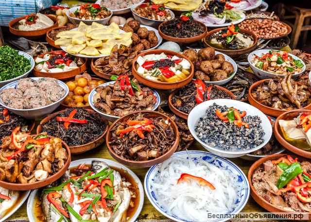 Повар высокого класса предоставляет свои услуги по готовке блюд