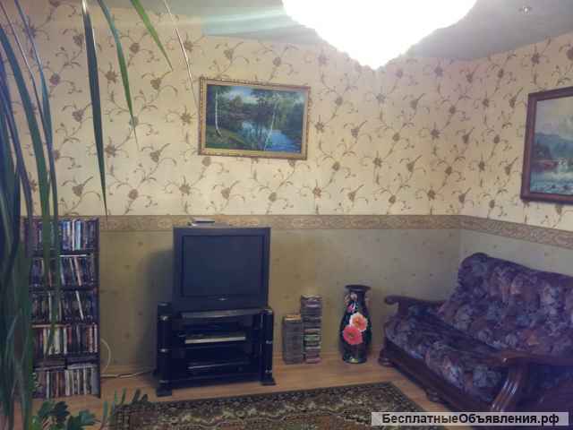 3-комнатная, Адмирала Октябрьского-12, Центр