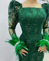 Люксовое вечернее платье с перьями