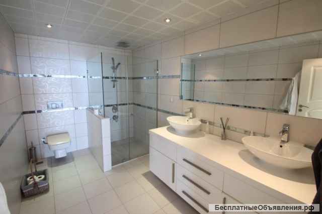 Шикарная вилла на берегу Средиземного моря