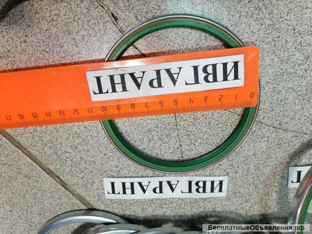 71420005 уплотнение New Holland 71420005