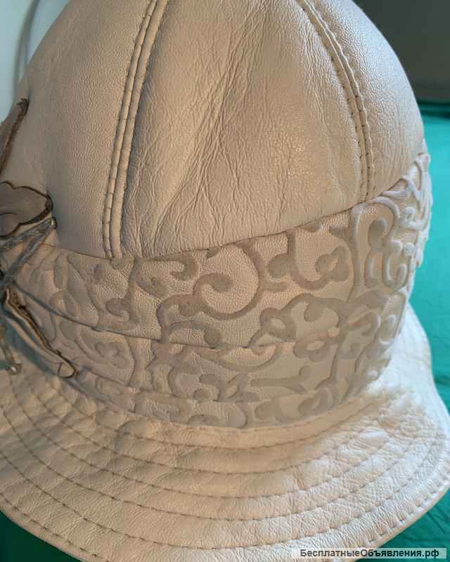 Шляпа женская кожаная