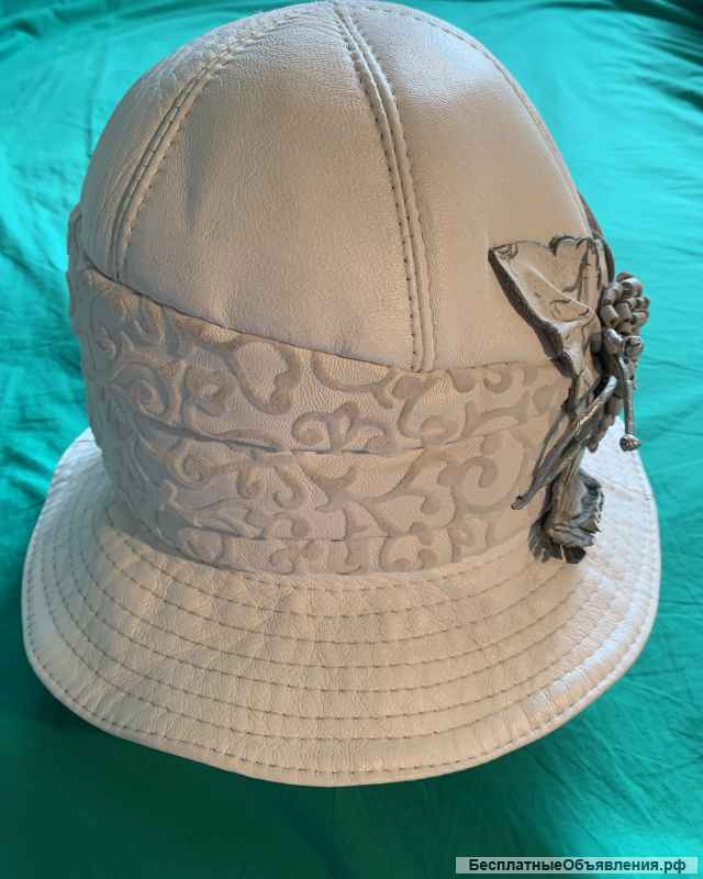 Шляпа женская кожаная