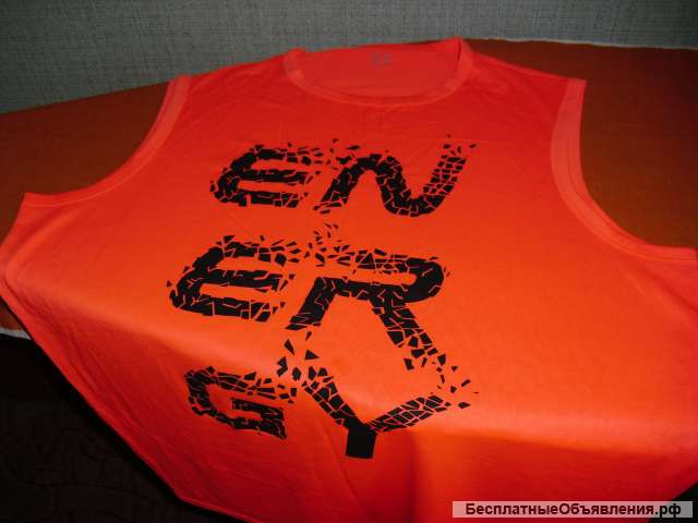 Футболка без рукавов