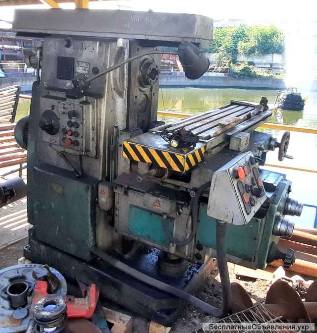 Бу фрезерный станок 6Т82Г в Днепре