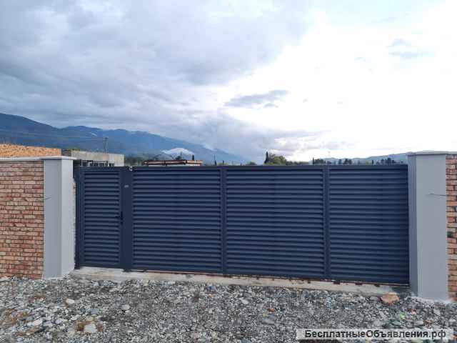 Металлический штакетник для забора