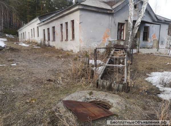 2 здания площадью 280,5 м² и 368,5 м²