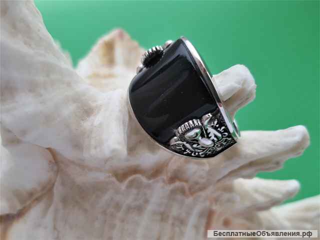 Серебряное кольцо с натуральным ониксом
