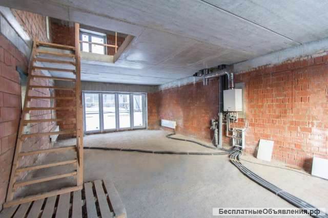 Трехуровневый таунхаус без отделки в КП "Кронбург", прописка Москва