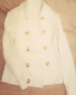 Жакет белый демисезонный