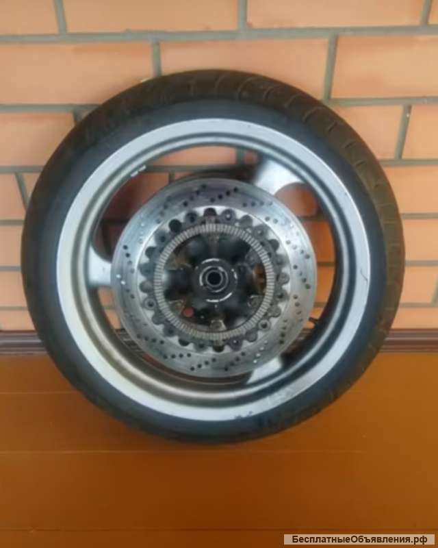 Колесо мотоцикла BMW в сборе с тормозным диском и резиной 36.31-2 312282