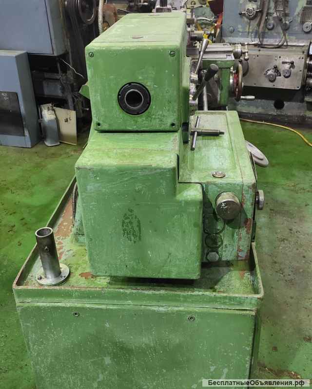 Токарный винторезный станок TOS sv18ra. РМЦ 1250 мм