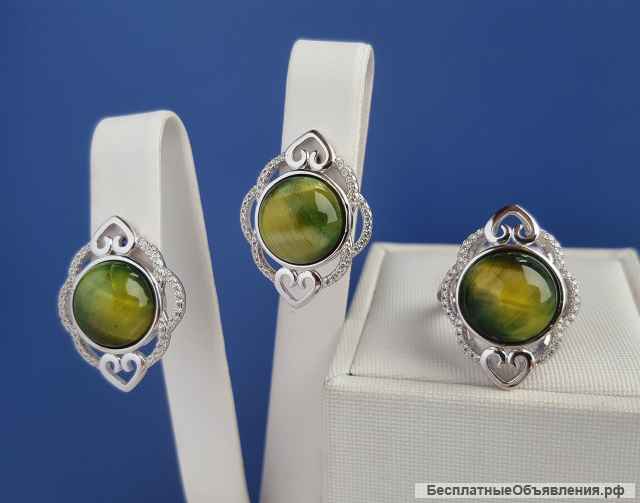 Комплект с серафинитом натуральным и цирконами, серебряный