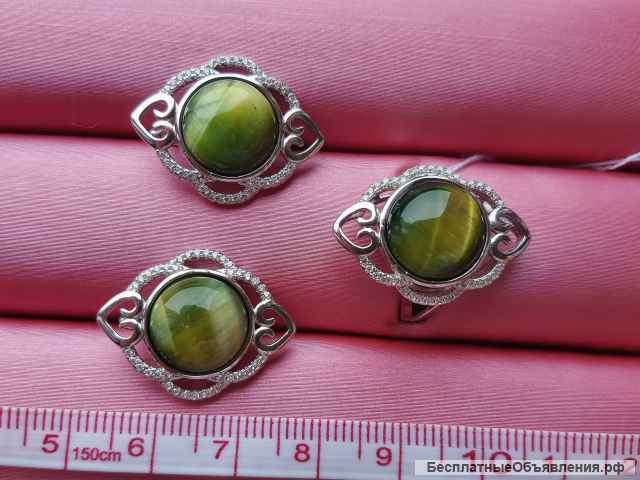 Комплект с серафинитом натуральным и цирконами, серебряный