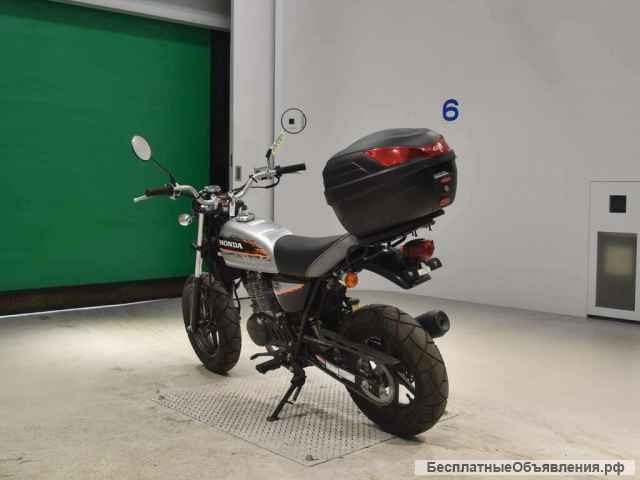 Мотоцикл нэйкед Honda APE 50 рама AC18 minibike мини-байк задний мотокофр