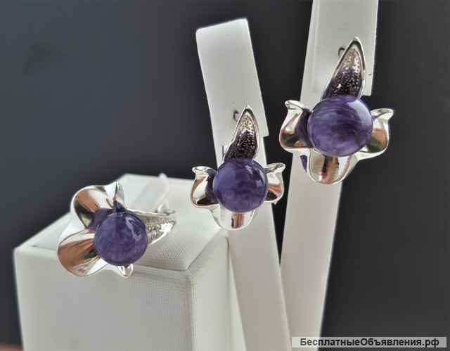 Комплект с натуральными чароитами серебряный