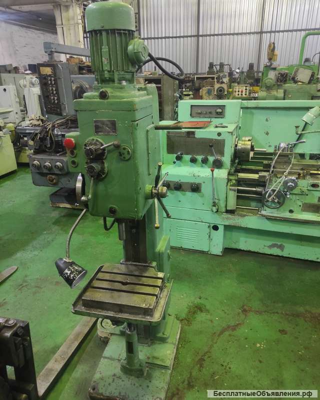 Вертикальный сверлильный станок 2Н118