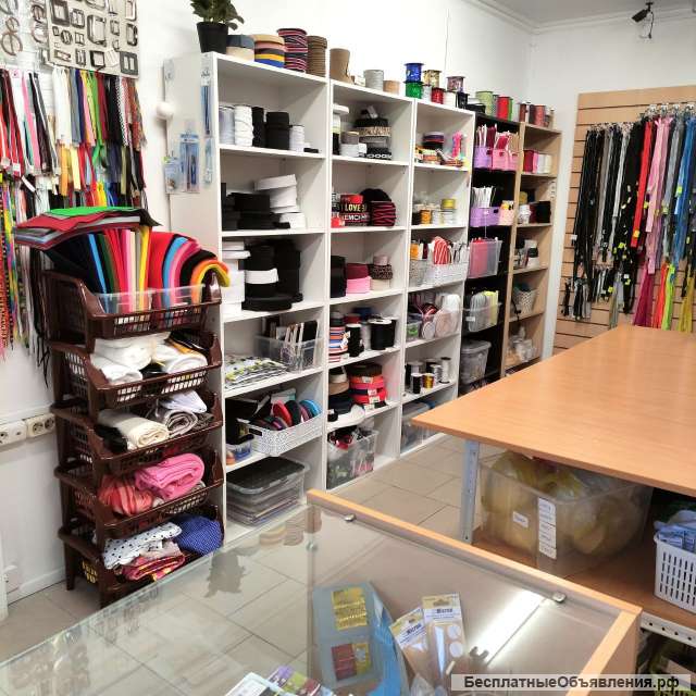 Требуется продавец-консультант в магазин тканей