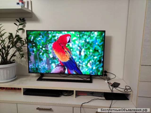 Телевизор Samsung 43"