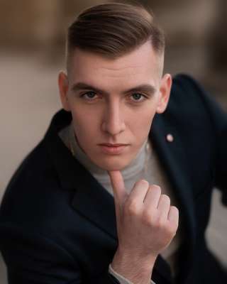 Наставник, ментор Frontend (JS, React)