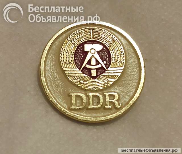 Значок "DDR" - ГДР. Металл, эмаль. D-2,6.