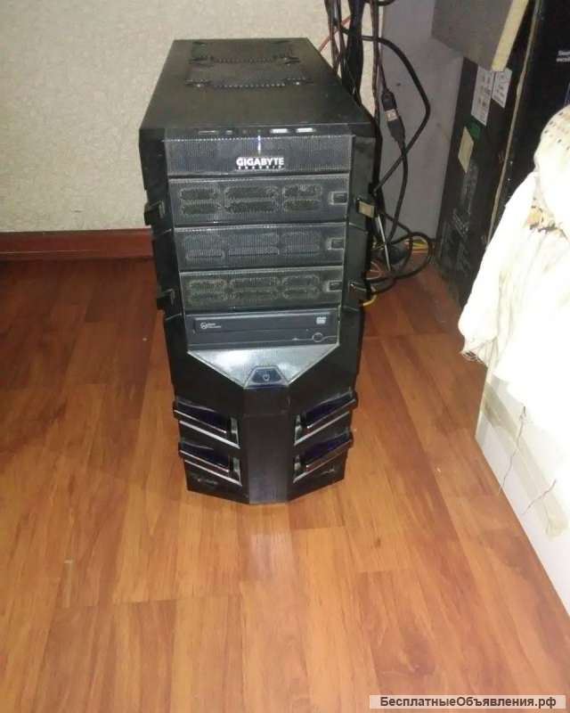 Компьютер (8 ядер, ОЗУ 24Гб, диски SSD 512ГБ + HDD 3ТБ)