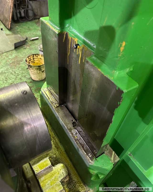 Вертикальный фрезерный станок Heckert FSS-315 V2