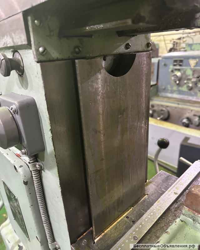 Широкоуниверсальный фрезерный станок СФ-676-1