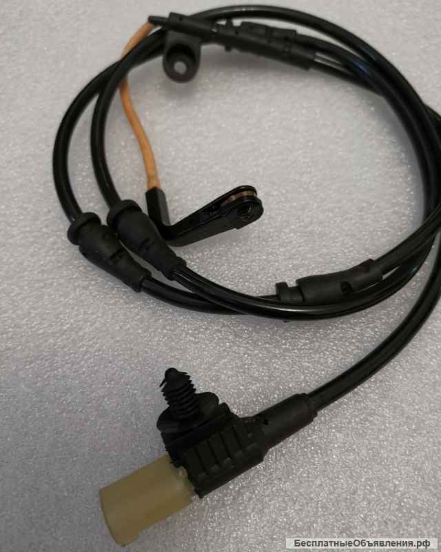 SOE000025 DISCOVERY 3 RANGE ROVER Sport Датчик колодок задний оригинальный НОВЫЙ