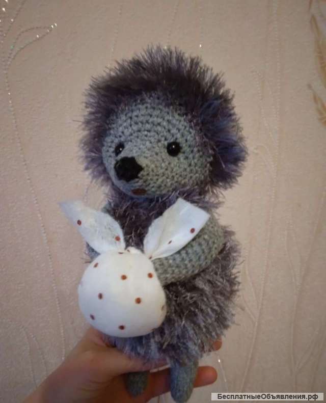 Ежик из пряжи