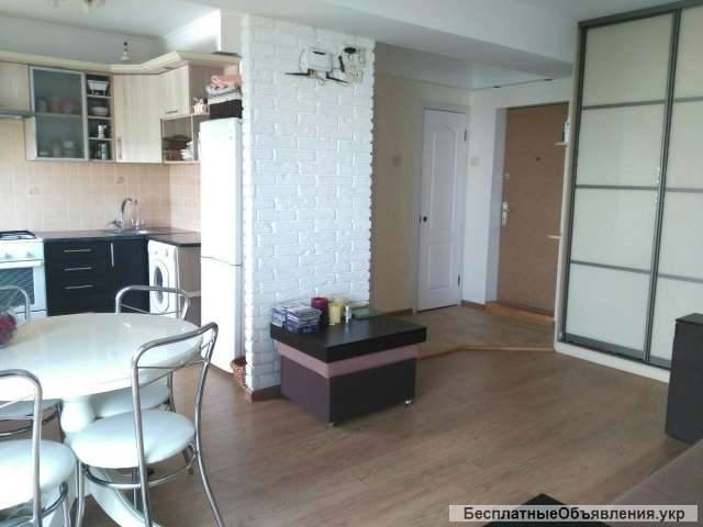 Сучасна та затишна 1 кімнатна квартира-студія вул. Йорданська 4, м.Оболонь