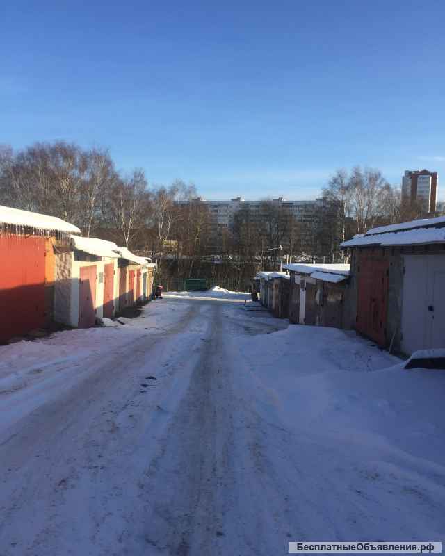 Гараж в г.Чехове в районе «Карнавала»