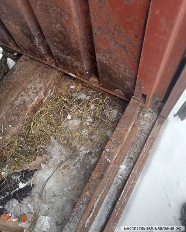 Контейнер с дверью