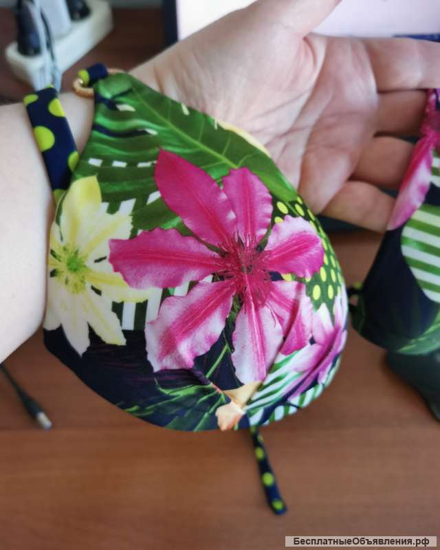 Красивый купальник Liu Jo