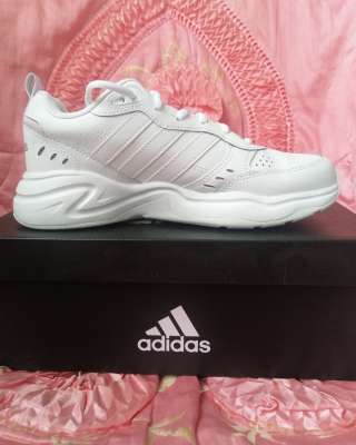 Кроссовки adidas Strutter Shoes 39 размер