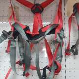 Страховочная привязь обвязка