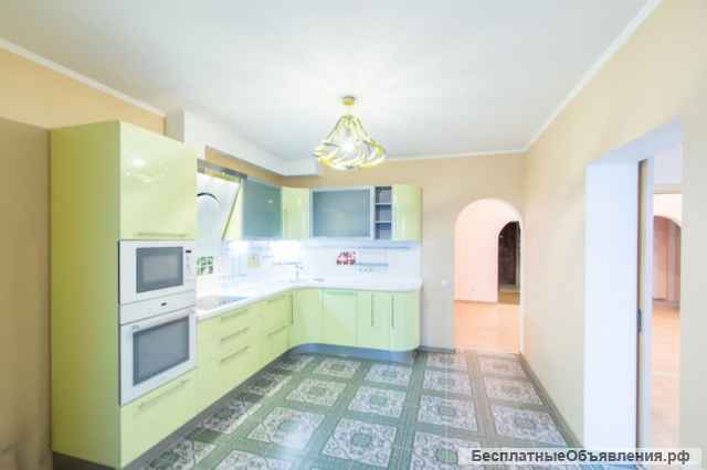 Четырехкомнатная квартира 132 кв м, метро 4 минуты, Варшавское шоссе 152