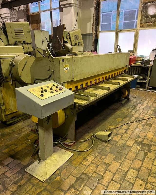 Ножницы гильотинные СТД 9А 6х2500