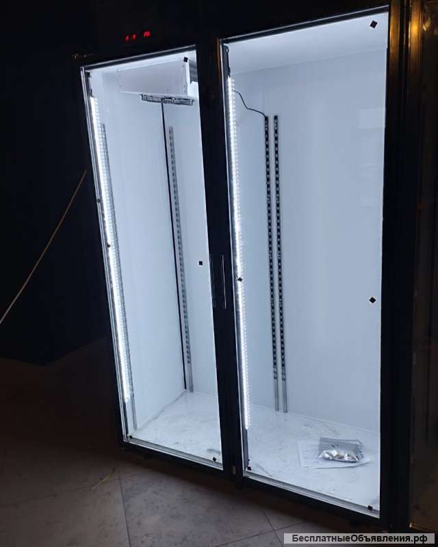 Холодильный шкаф