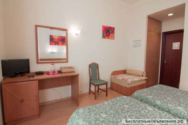 Встречаем белые ночи в 100 метрах от Дворцовой площади Санкт-Петербурга