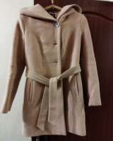 Зимнее бежевое пальто