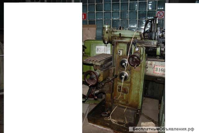 Станок фрезерный ВМ130М (6М130М)