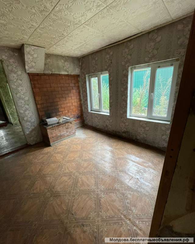 Дом в центре города Единец