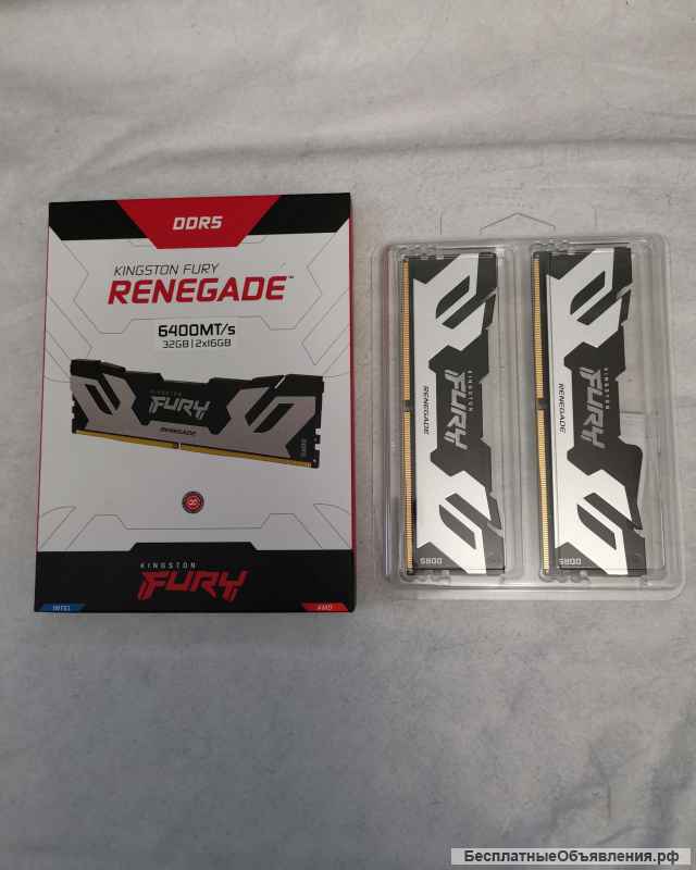 Kingston fury Renegade Silver DDR5 32гб 16x2 6400 НОВАЯ