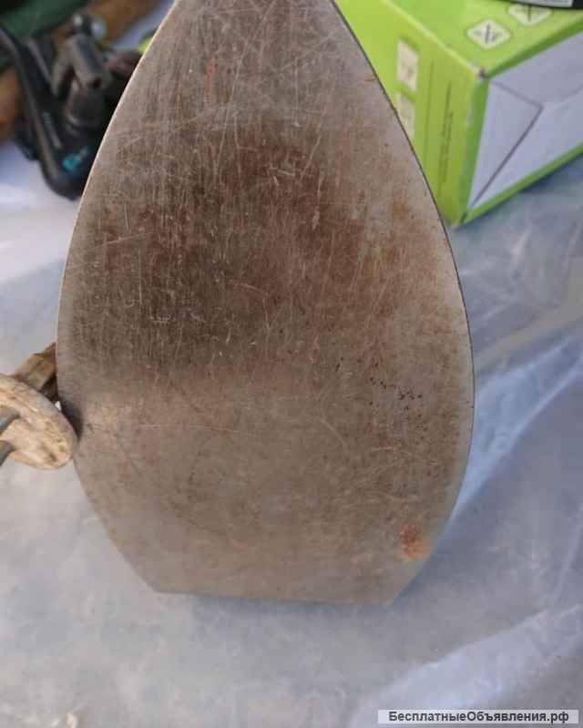 Утюг старинный