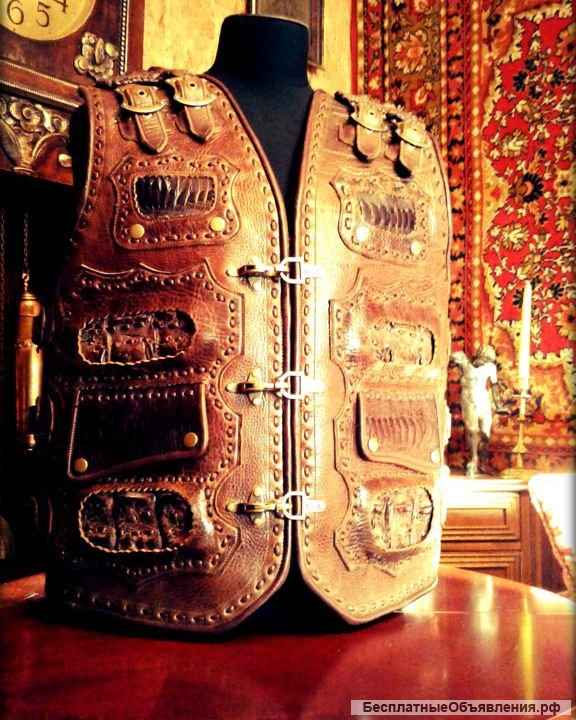 Дизайнер по коже сошьёт Вам оригинальный плащ, жилет или куртку