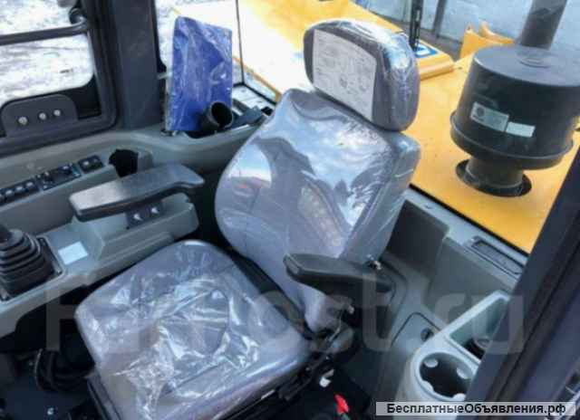 Фронтальный погрузчик XCMG LW550RU