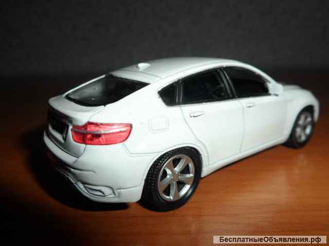 Машинка BMW X6 1/43
