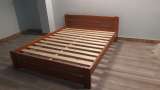 Кровать деревянная